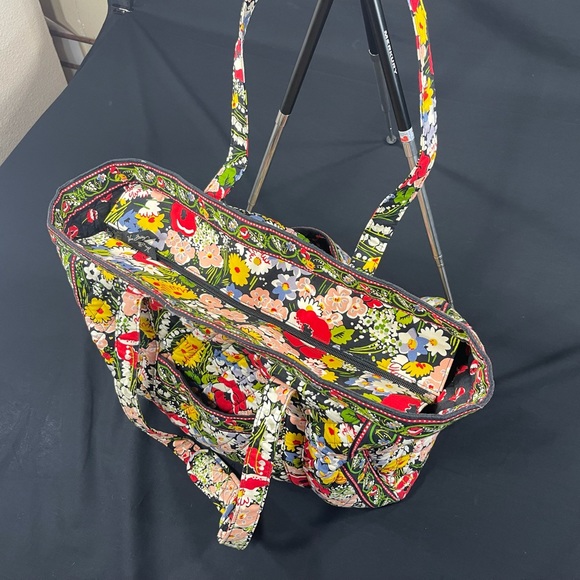 Vera Bradley Floral Tote Bag - Satchel - Picture 4 of 12